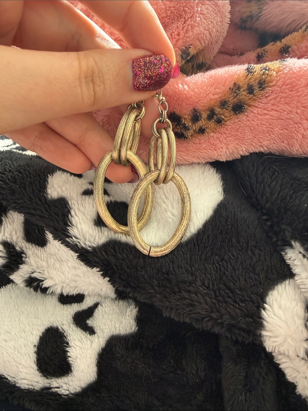 Gold ring hoop earrings